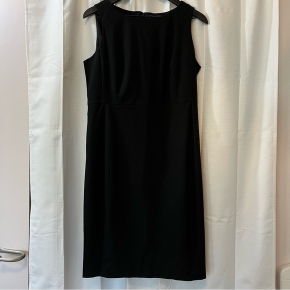 Lands’ End Black Structured Midi Dress - Size 10P - Picture 1 of 8